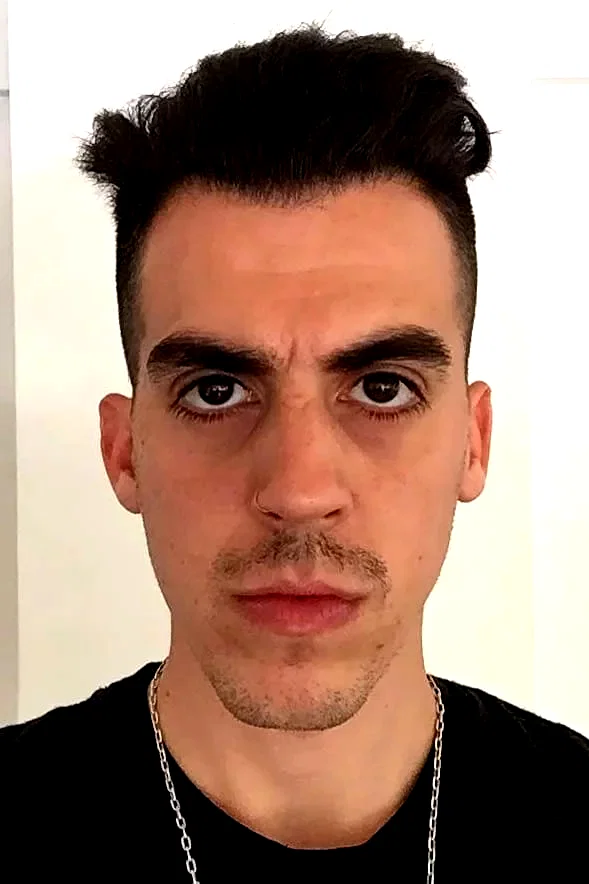  Julián Larquier Tellarini