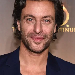 Photo star : Adam Levy
