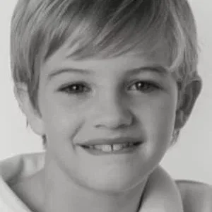  Flynn MacArthur