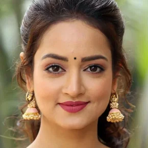 Photo star :  Shanvi Shrivastava