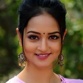 Photo star :  Shanvi Shrivastava