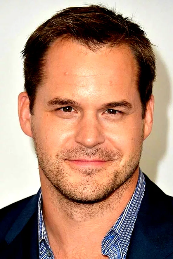 Kyle Bornheimer