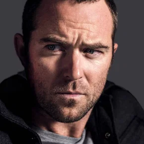 Photo star : Sullivan Stapleton