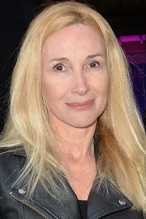 Isabelle Doval photo