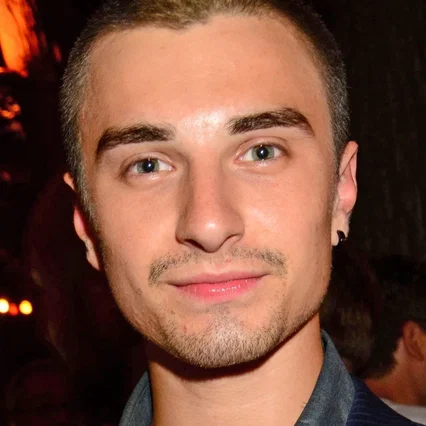  Alex Ozerov-Meyer