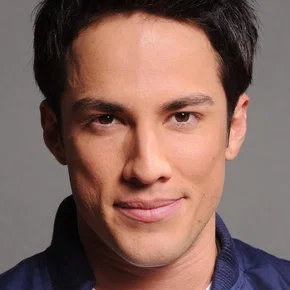 Photo star : Michael Trevino