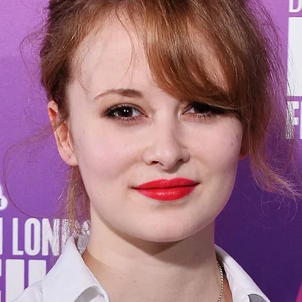 Shannon Tarbet