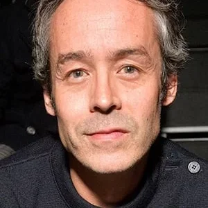  Yann Barthès