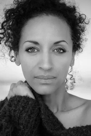  Kira Wilkinson photo