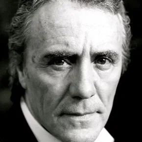 Photo star :  Robert Coleby
