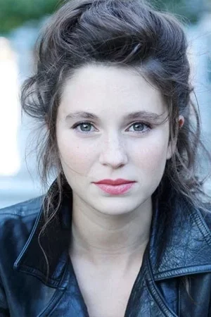  Pauline Cheviller photo