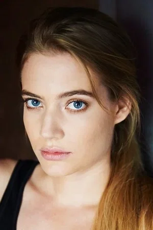  Clara Pasieka photo