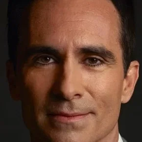 Photo star : Nestor Carbonell