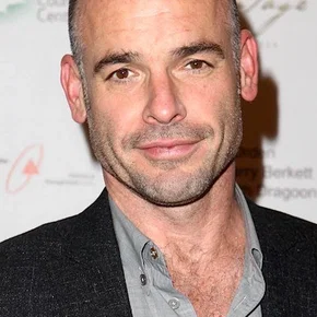 Photo star : Paul Blackthorne
