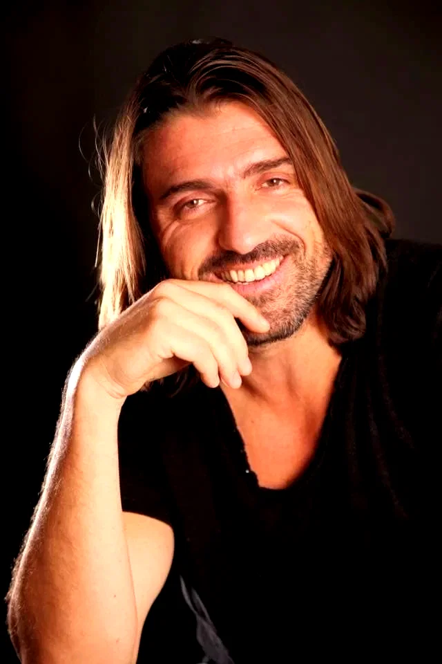  Pascal Henault