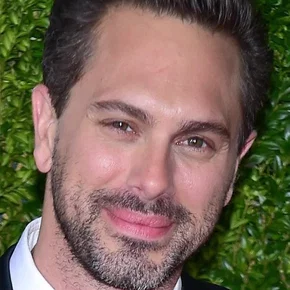 Photo star : Thomas Sadoski