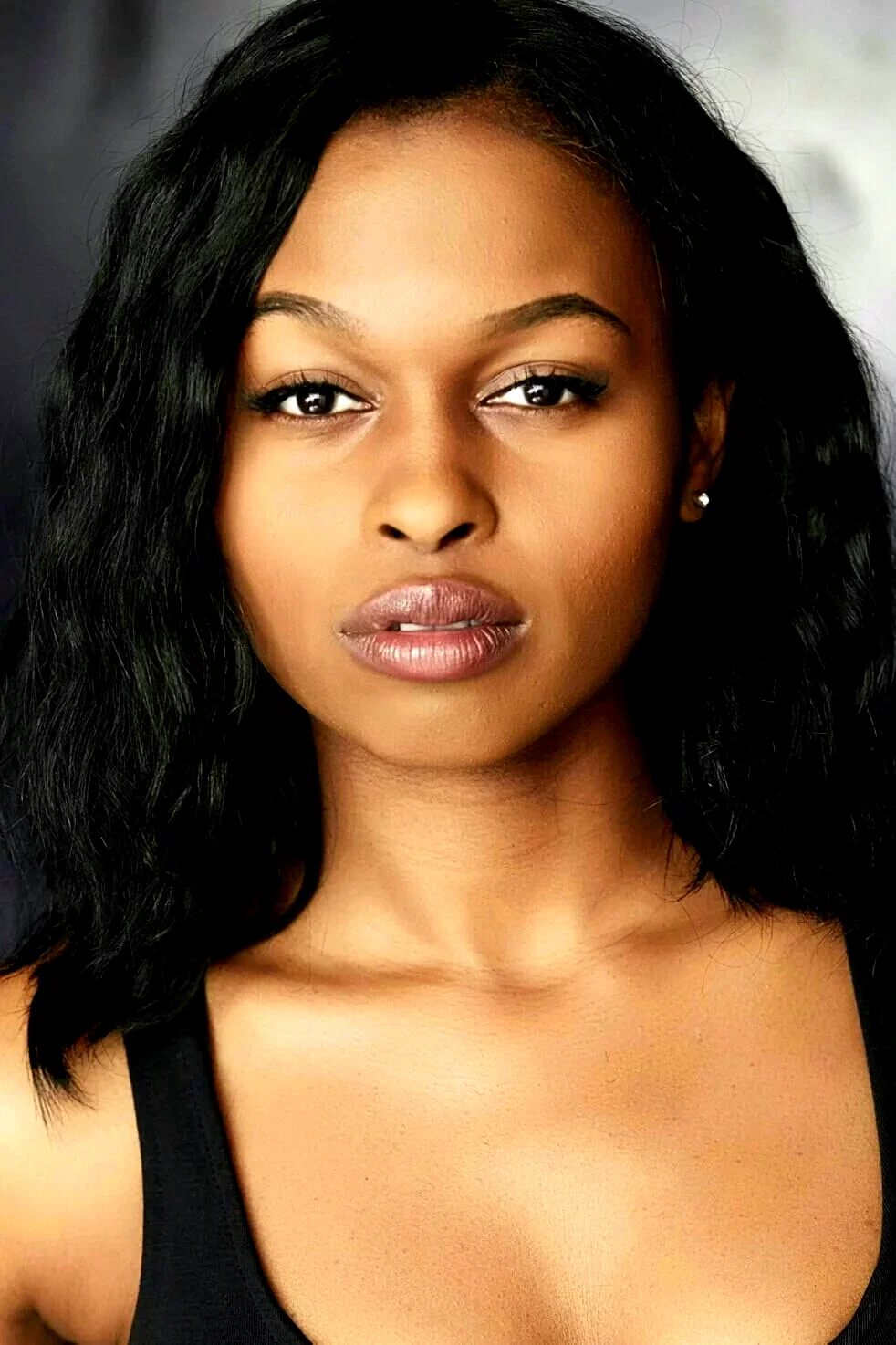  Aziza Scott