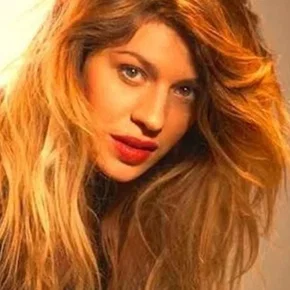 Photo star :  Lola Delon
