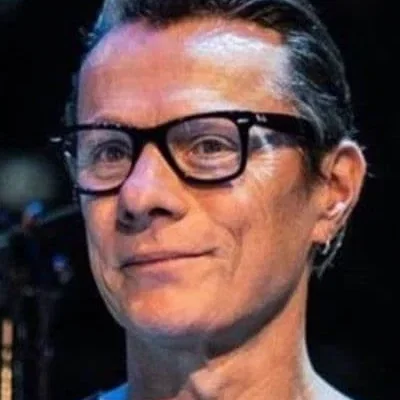  Larry Mullen Jr