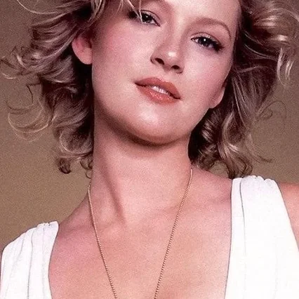Gretchen Mol