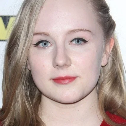 Alexa Havins