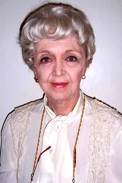  Dionne Houle