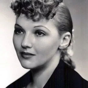 Photo star : Astrid Allwyn