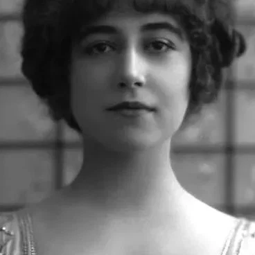 Yvonne Arnaud