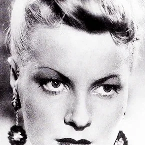 Photo star : Junie Astor
