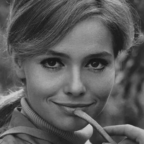 Photo star :  Eva Renzi