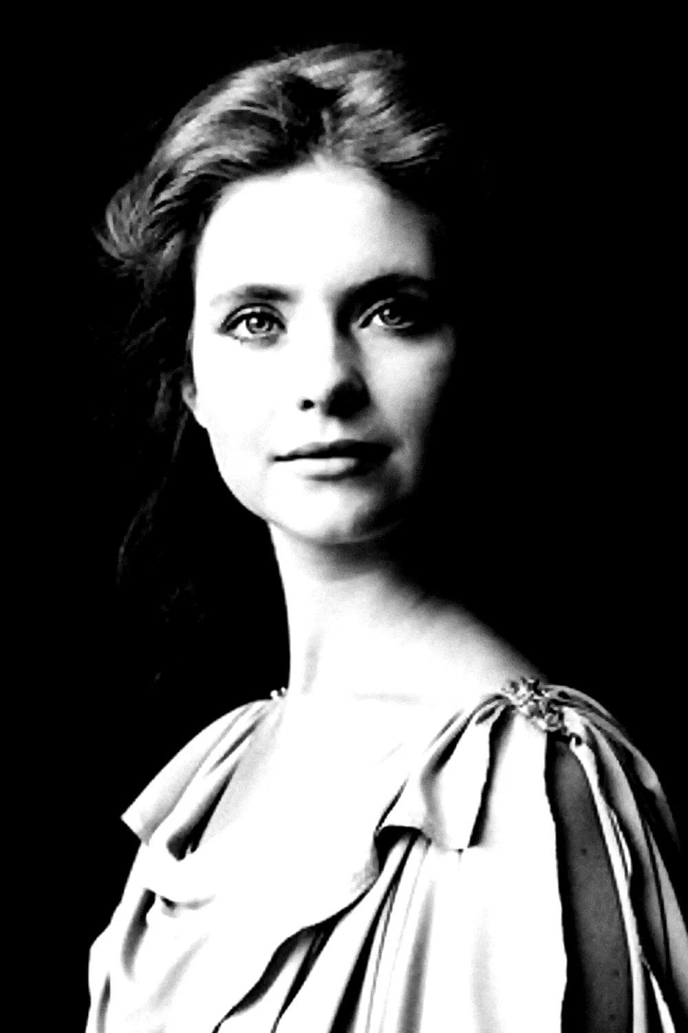 Judi  Bowker