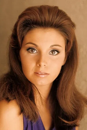  Victoria Vetri