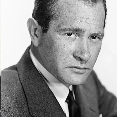  Darren McGavin