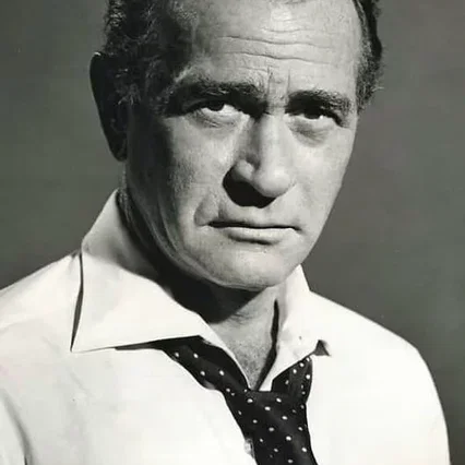  Darren McGavin