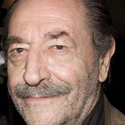 Bernard Kay
