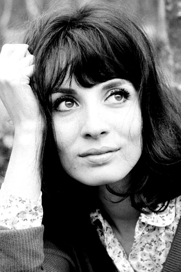  Karen Blanguernon