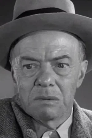  Russell Collins