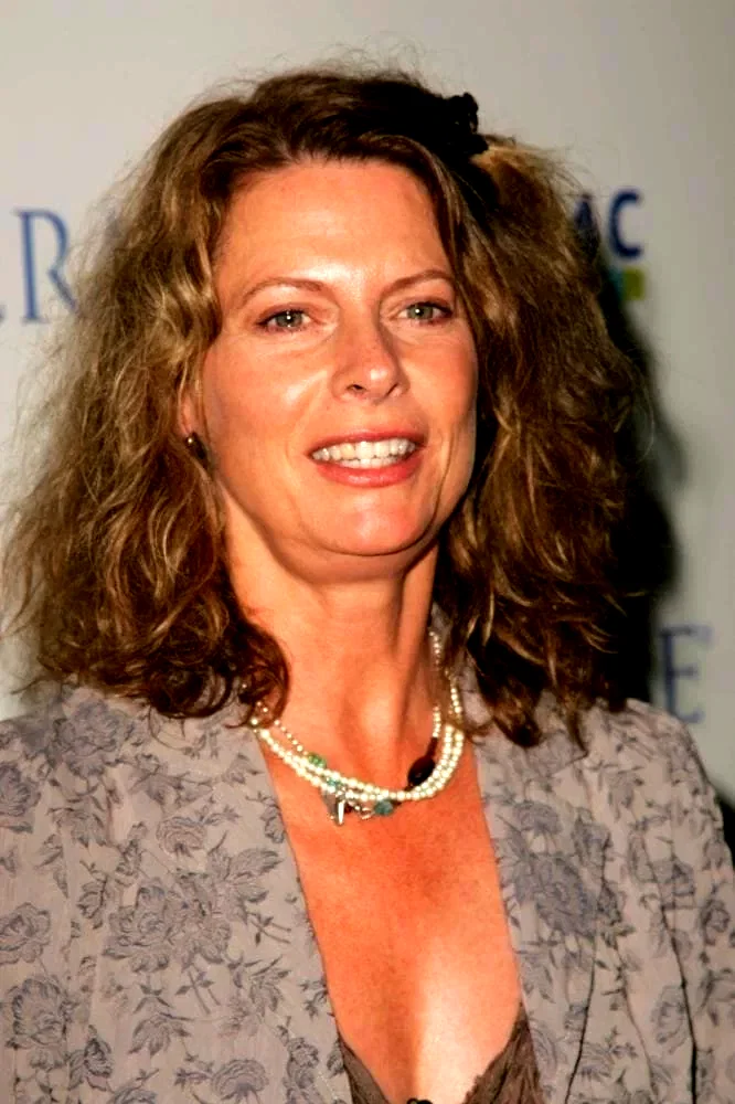 Kathryn  Harrold