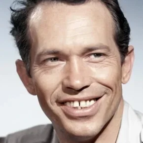 Photo star : Warren Oates