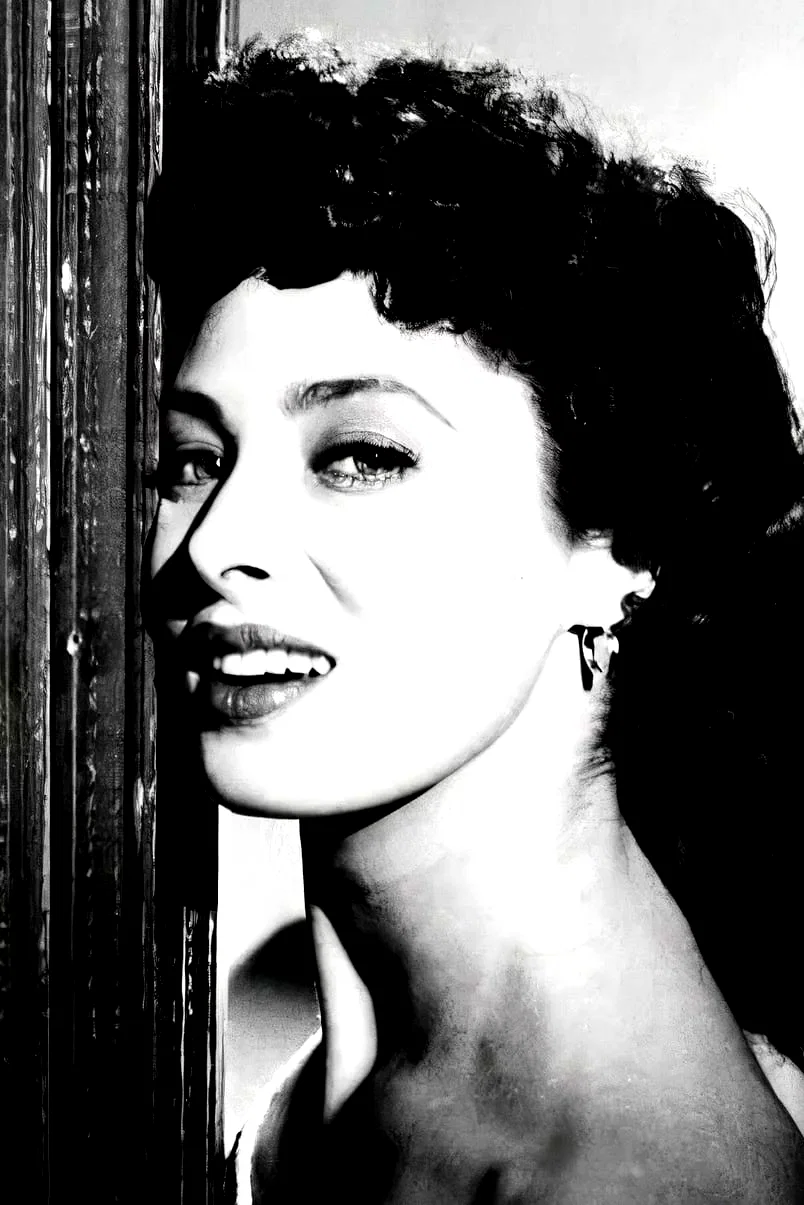  Rita Gam