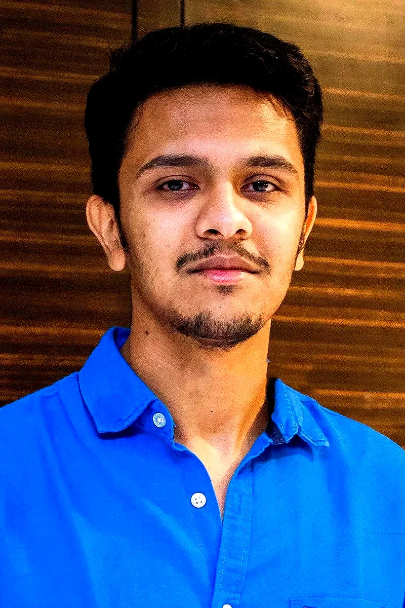  Karthick Naren