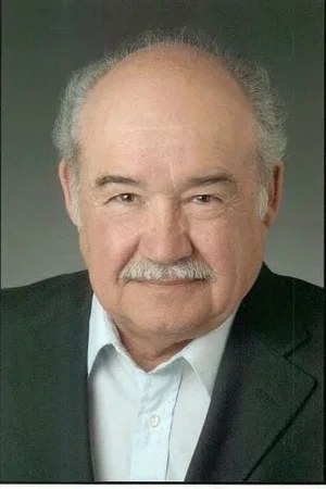  Everett Sifuentes photo