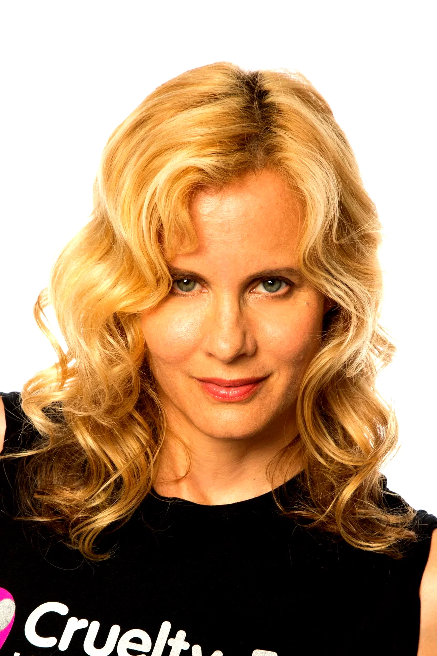  Lori Singer