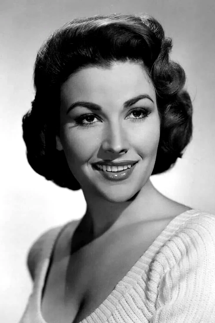  Mara Corday