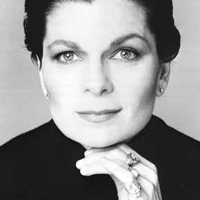 Photo star : Ronnie Claire Edwards