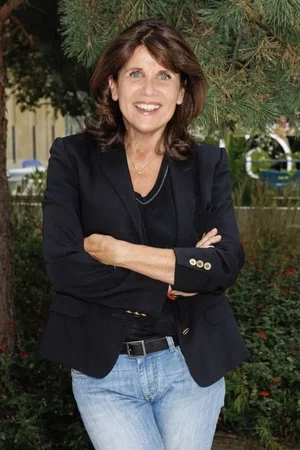  Patricia Elig