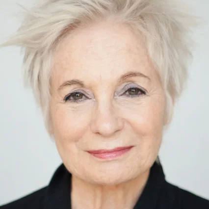  Louise Latraverse