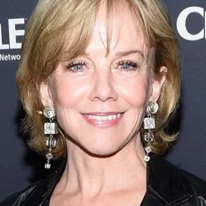 Photo star :  Linda Purl