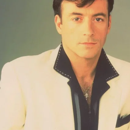  Ray Sharkey