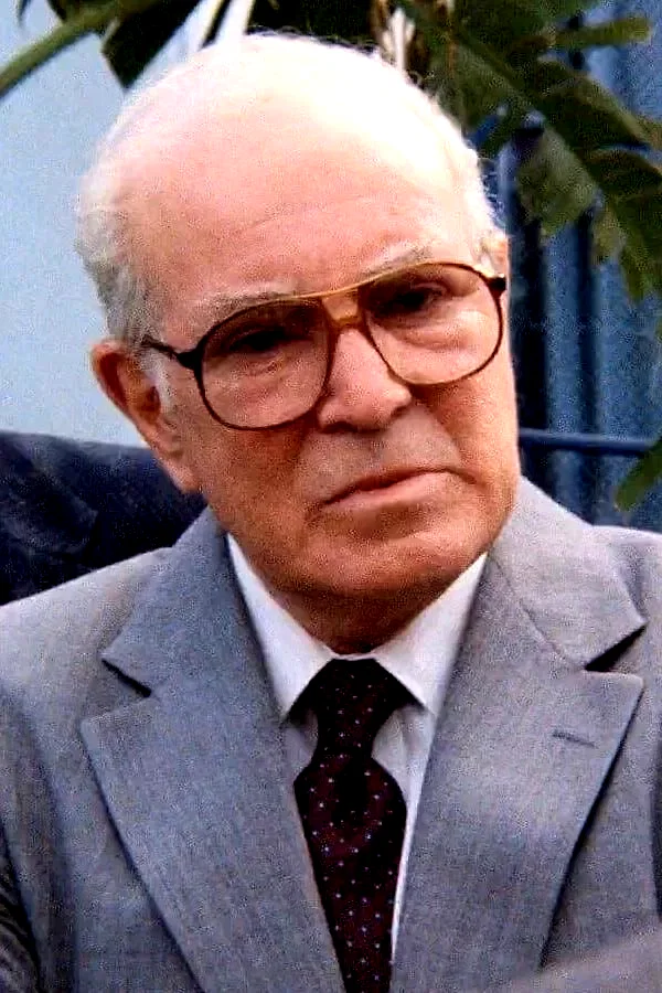 Stephen Elliott